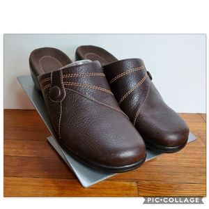 Clark's Mules Sz 8M